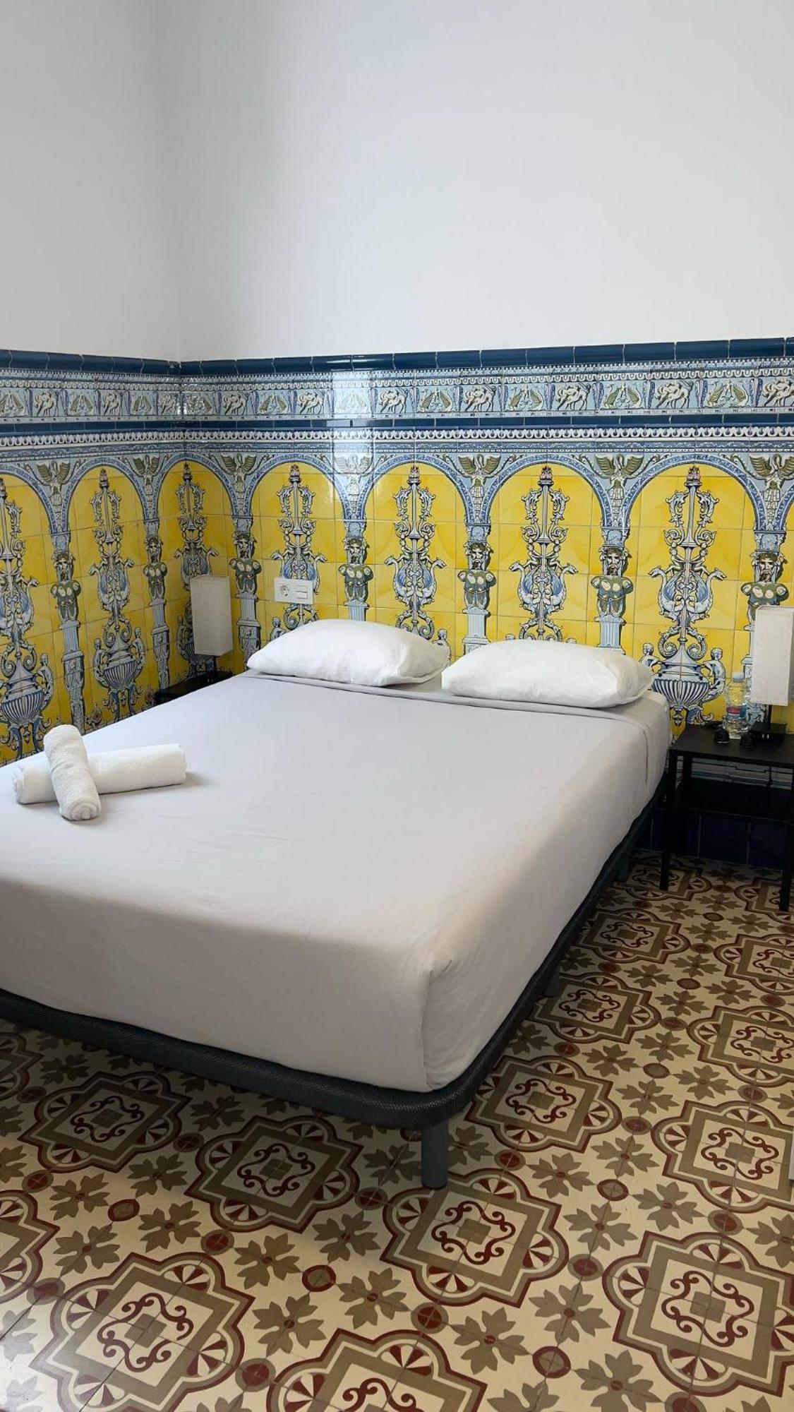 Bieti Castellon Hostel Καστεγιόν δε λα Πλάνα Εξωτερικό φωτογραφία