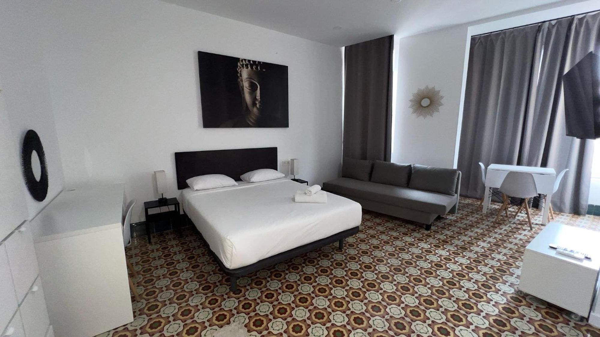 Bieti Castellon Hostel Καστεγιόν δε λα Πλάνα Εξωτερικό φωτογραφία
